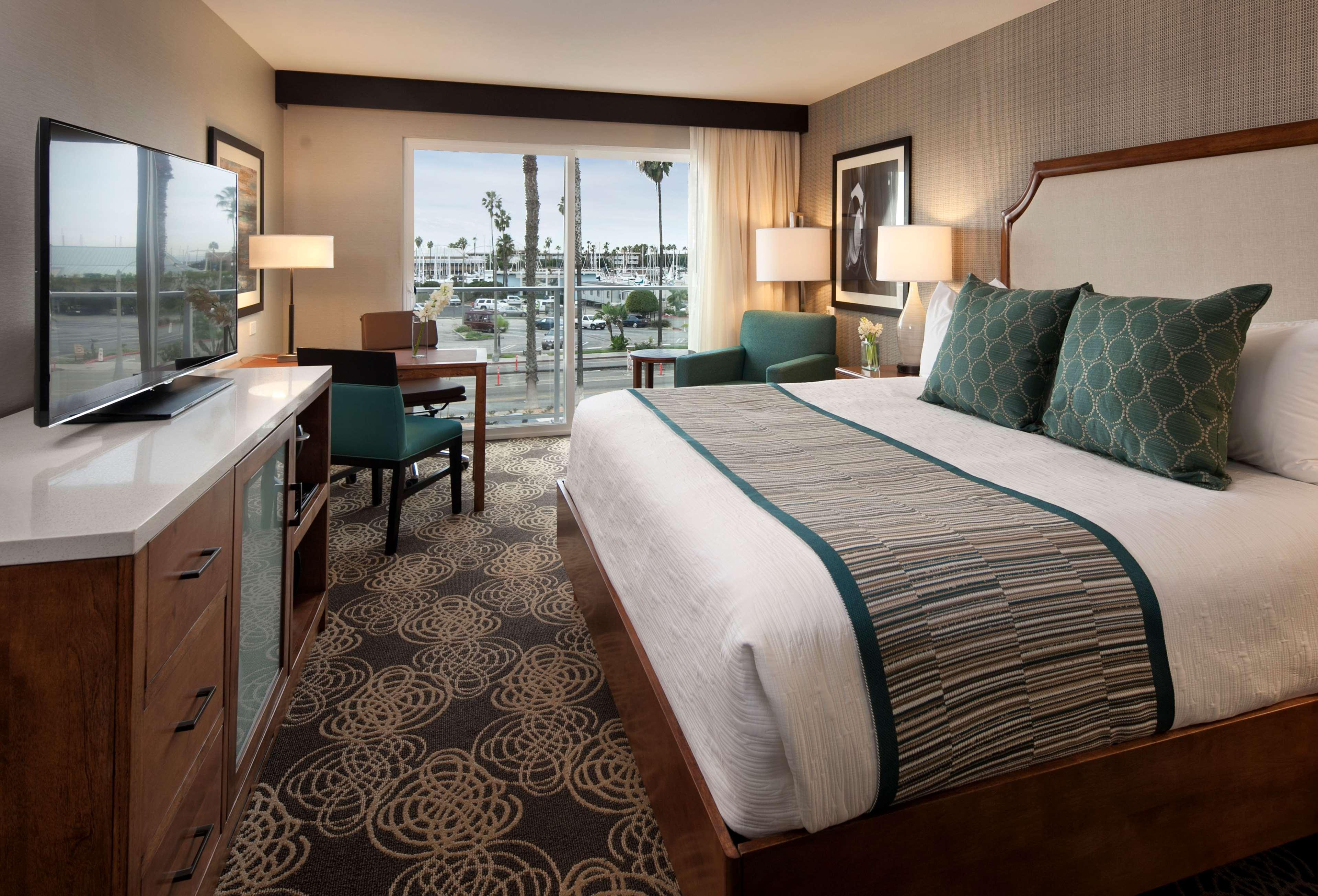 Redondo Beach Hotel, Tapestry Collection By Hilton Exterior photo